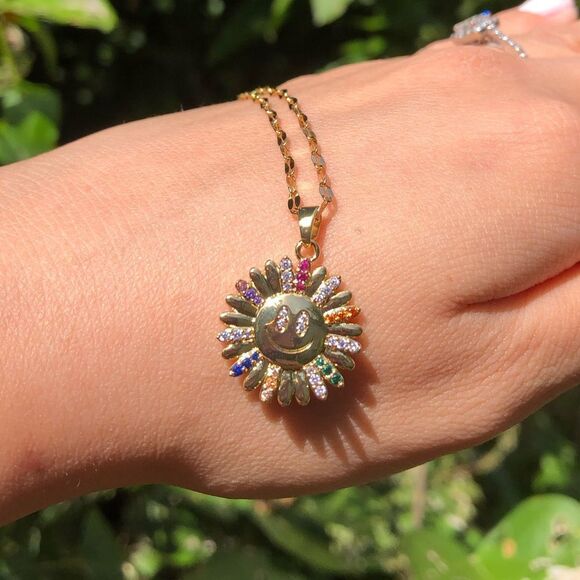 Jewelry - 18k Gold Plated Flower Charm necklace